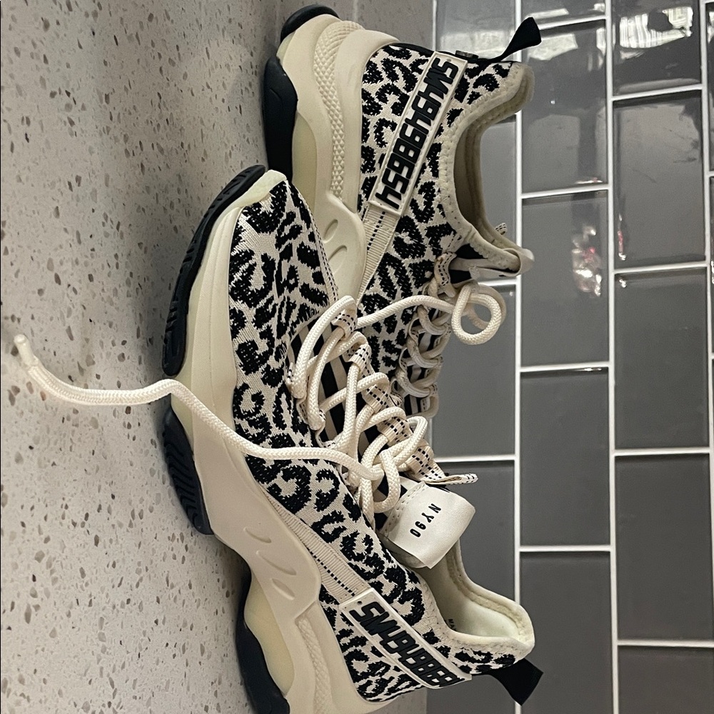 Steve Madden Black and Cream Patterned Sneakers